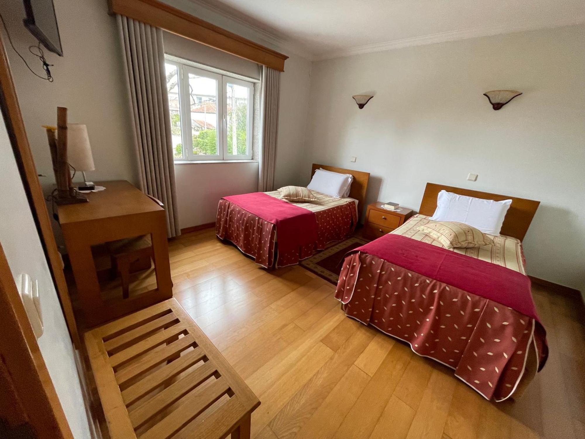 Solar S.Bento Hotel Santo Tirso Bagian luar foto